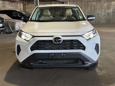 2025 Toyota RAV4 LE