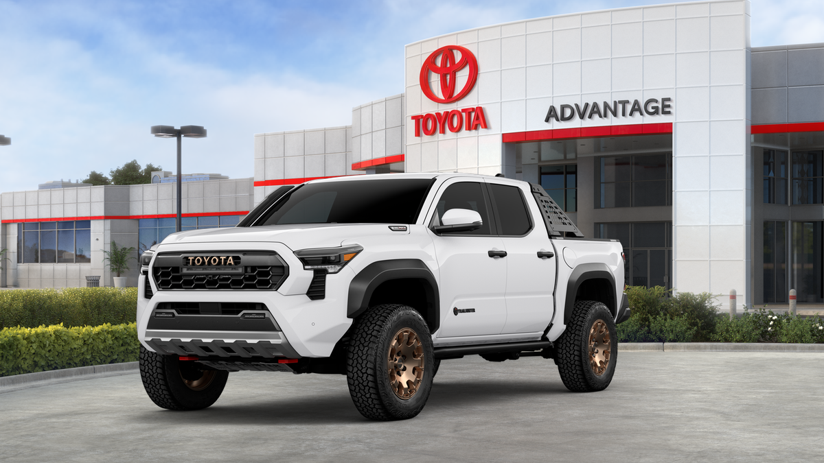 2025 Toyota Tacoma Hybrid Trailhunter