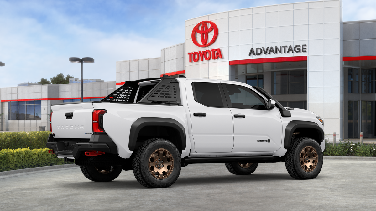 2025 Toyota Tacoma Hybrid Trailhunter