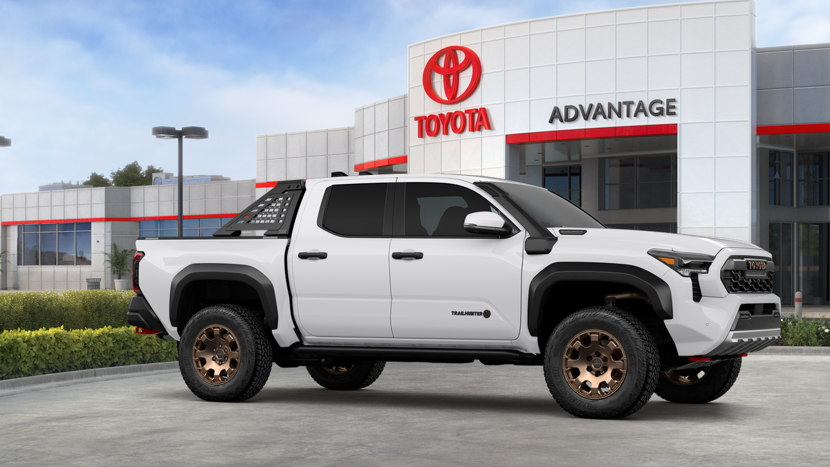 2025 Toyota Tacoma Hybrid Trailhunter
