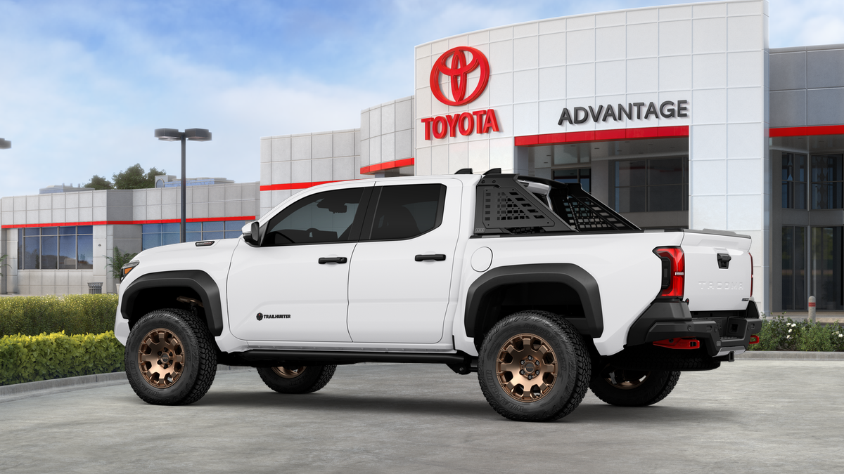 2025 Toyota Tacoma Hybrid Trailhunter