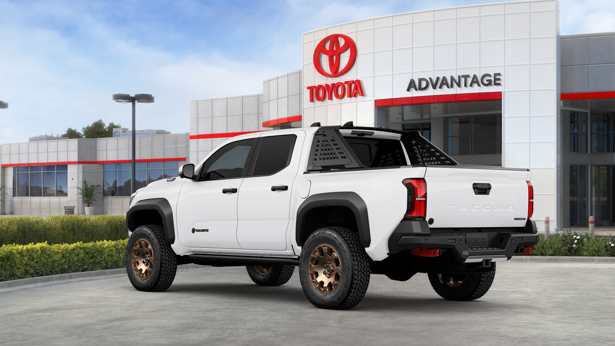 2025 Toyota Tacoma Hybrid Trailhunter
