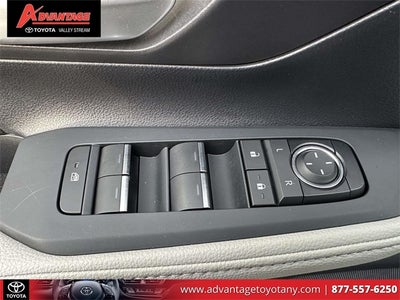 2025 Toyota Grand Highlander LE