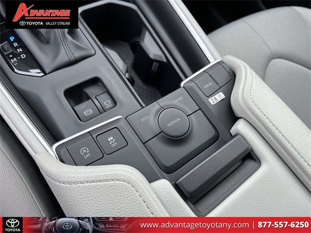 2025 Toyota Grand Highlander LE