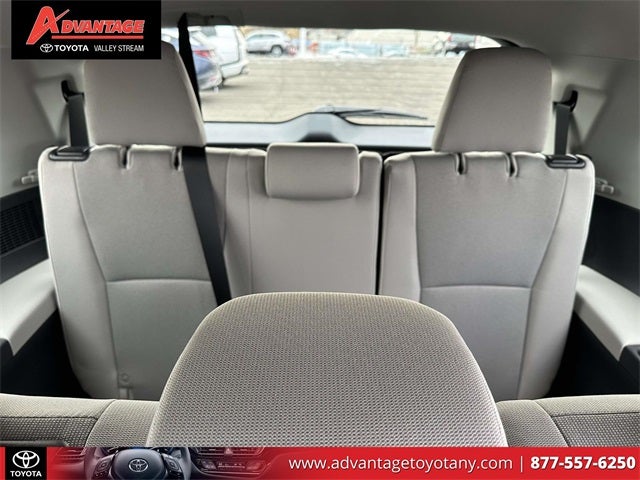 2025 Toyota Grand Highlander LE