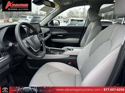 2025 Toyota Grand Highlander LE