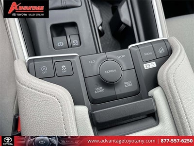 2025 Toyota Grand Highlander LE