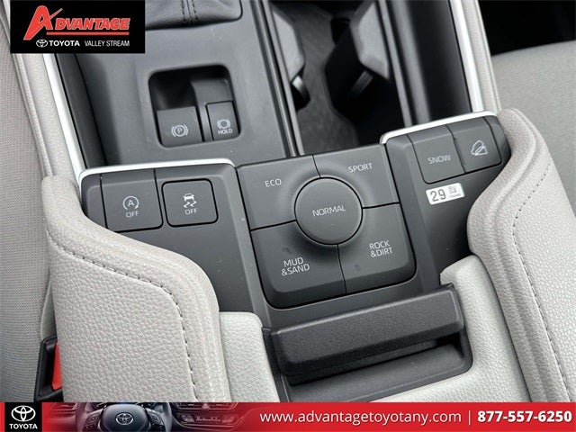 2025 Toyota Grand Highlander LE