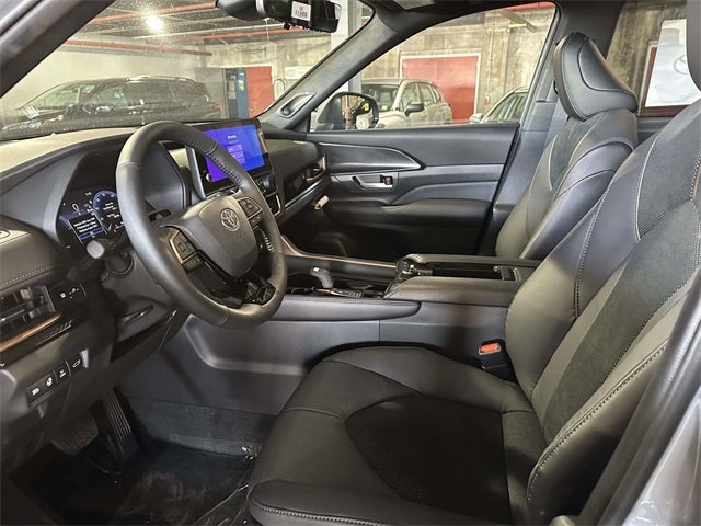 2026 Toyota Grand Highlander Hybrid Base