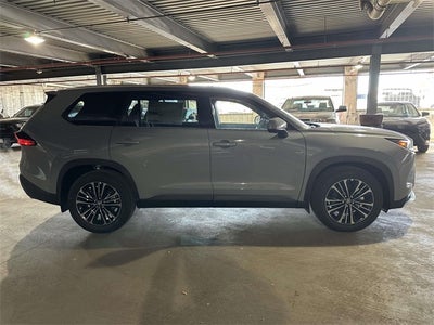 2026 Toyota Grand Highlander Hybrid Base