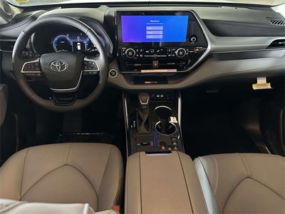 2026 Toyota Highlander Hybrid Hybrid Platinum