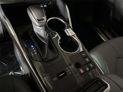 2026 Toyota Highlander Hybrid Hybrid Platinum