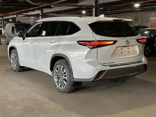 2026 Toyota Highlander Hybrid Hybrid Platinum
