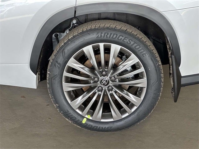 2026 Toyota Highlander Hybrid Hybrid Platinum