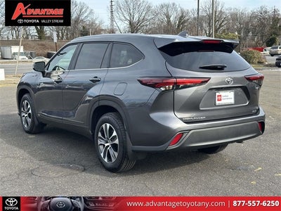 2025 Toyota Highlander Hybrid XLE