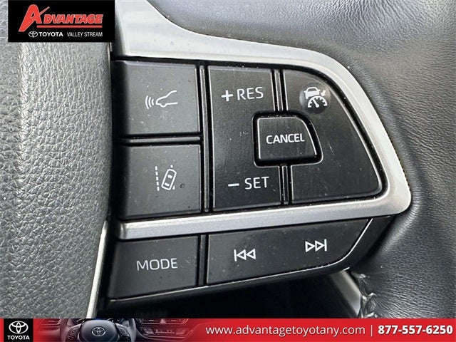 2025 Toyota Highlander Hybrid XLE