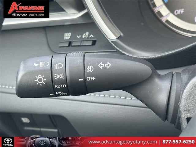 2025 Toyota Highlander Hybrid XLE