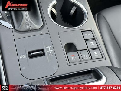 2025 Toyota Highlander Hybrid XLE