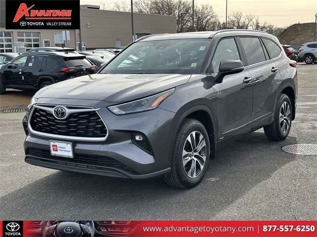 2025 Toyota Highlander Hybrid XLE