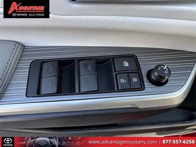 2025 Toyota Sienna XLE 7 Passenger