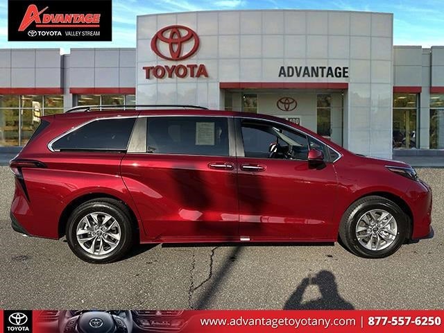 2025 Toyota Sienna XLE 7 Passenger