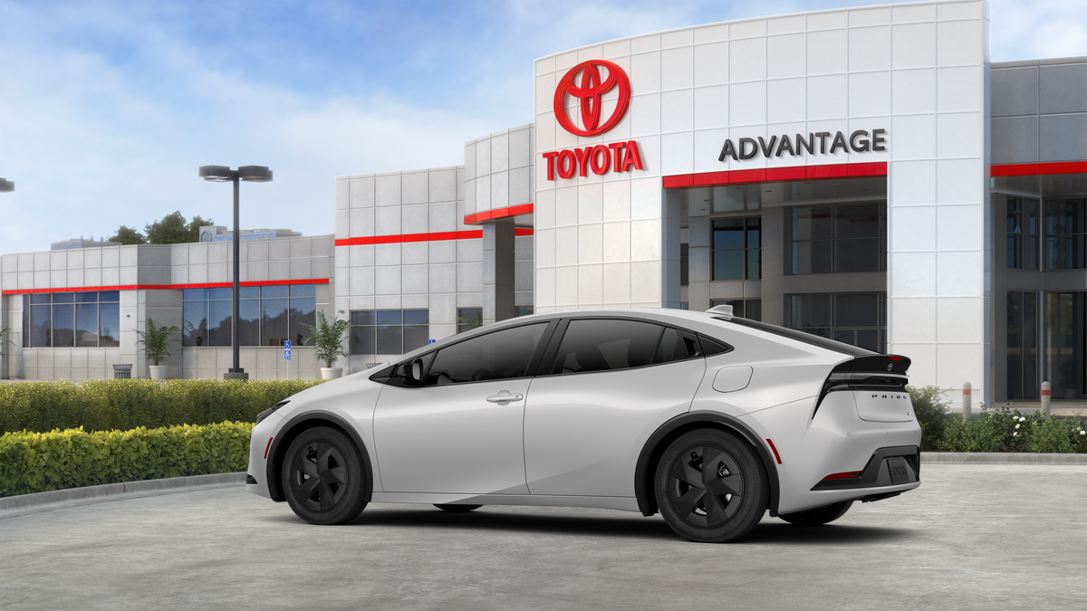 2026 Toyota Prius Plug-In Hybrid SE